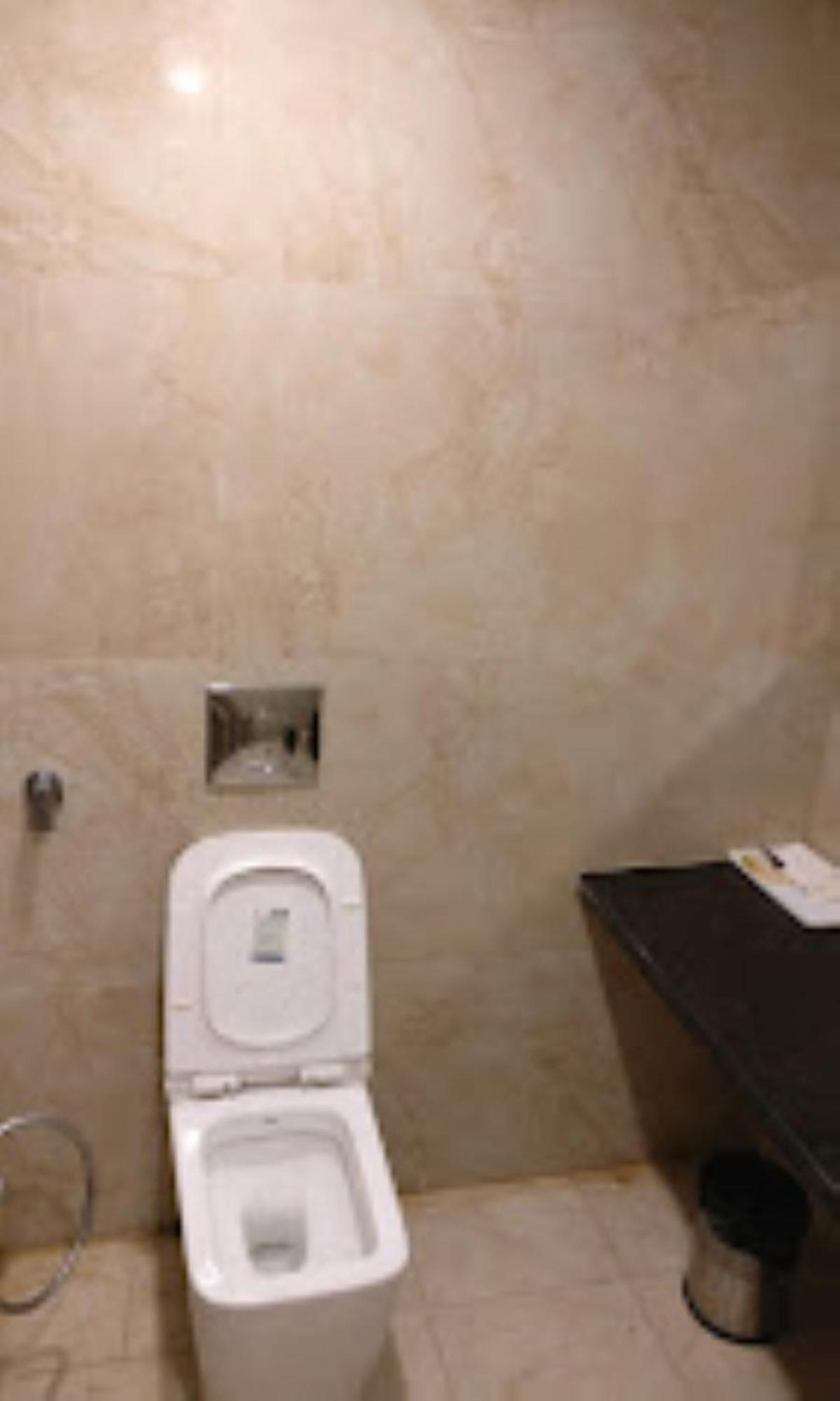 Hotel Royal Palace Hapur Esterno foto